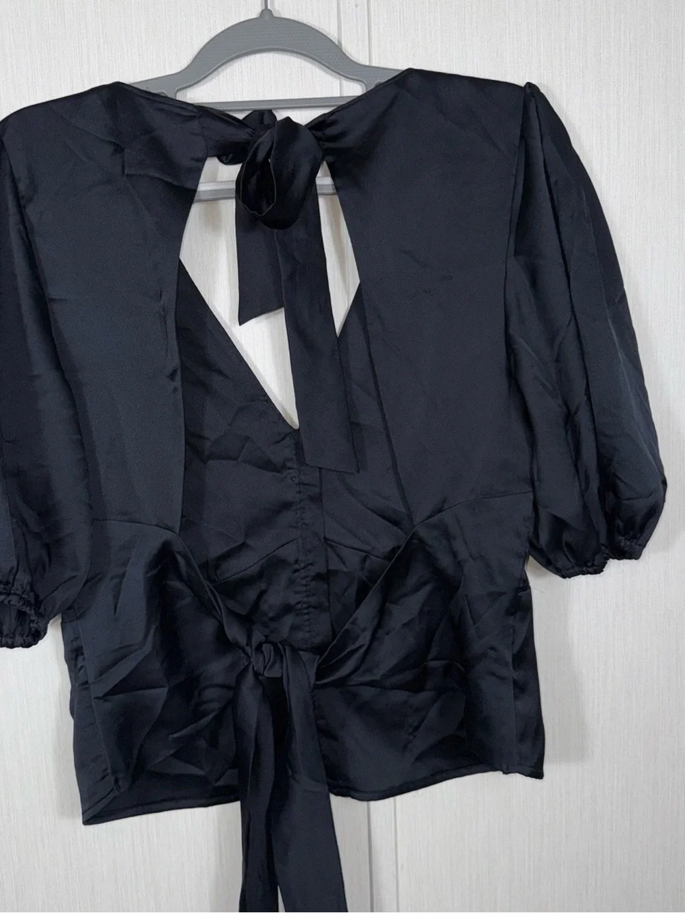 Abercrombie & Fitch Black Satin V-Neck Tie-Back Blouse